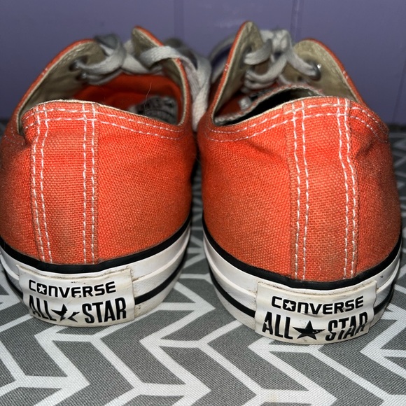 Converse. Women’s side 11. Worn but in good condition. - Picture 2 of 4